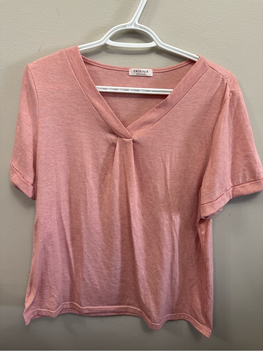 🔥2 for $10🔥 Women's Ekouaer Pink V-Neck Short Sleeve Top Large